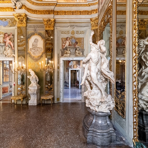 Palazzo Reale Galleria degli Specchi